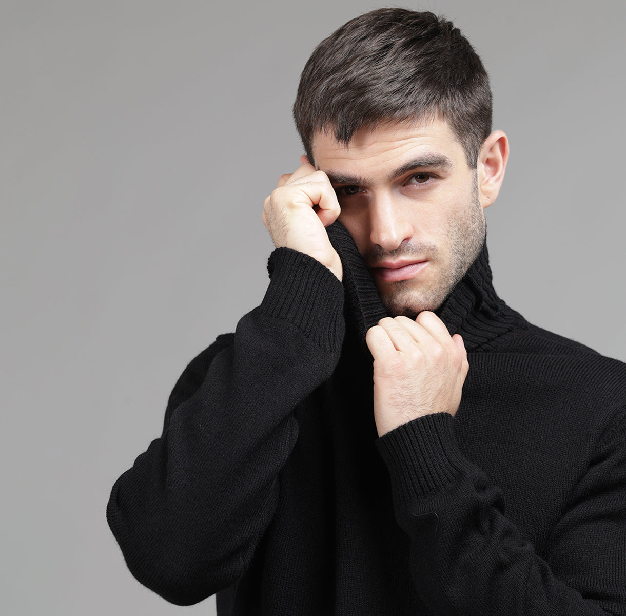 HIGH NECK SLIM FIT FULL SLEEVES SWEATER