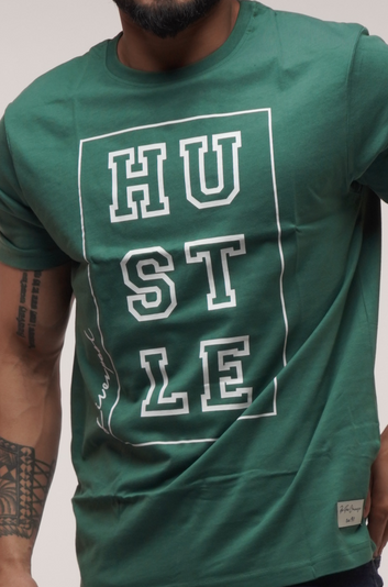 HUSTLE CREW GRAPHIC TSHIRT